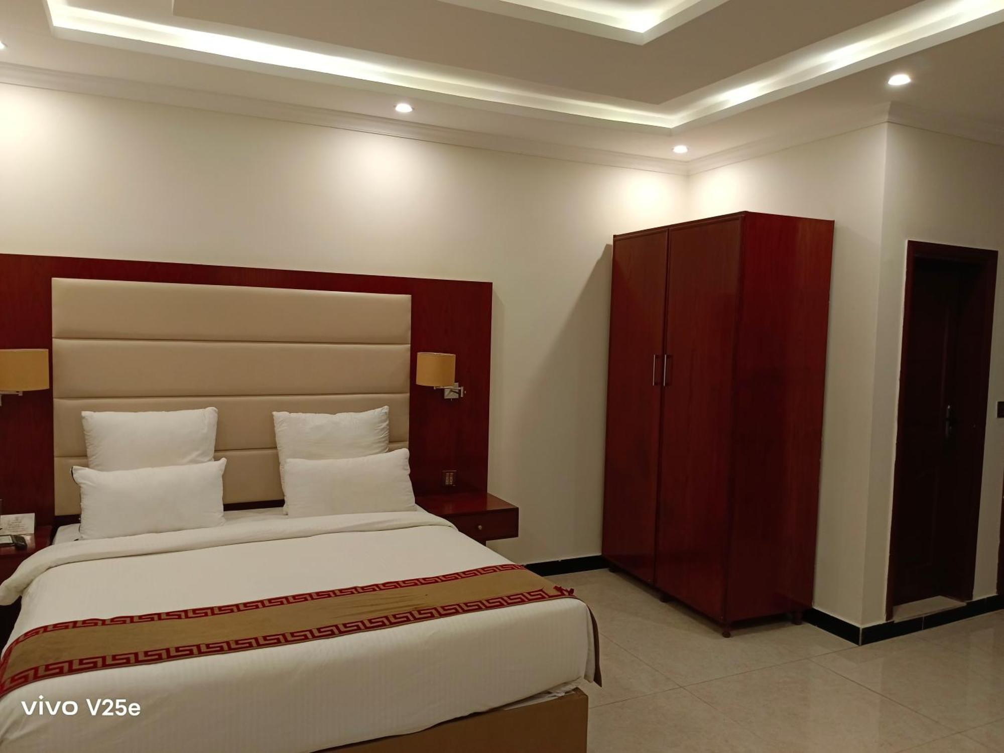 Falettis Grand Hotel مورى المظهر الخارجي الصورة